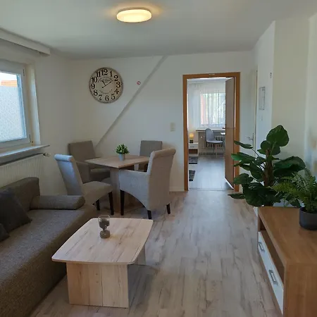 Nyaraló Monteurhaus Gt *